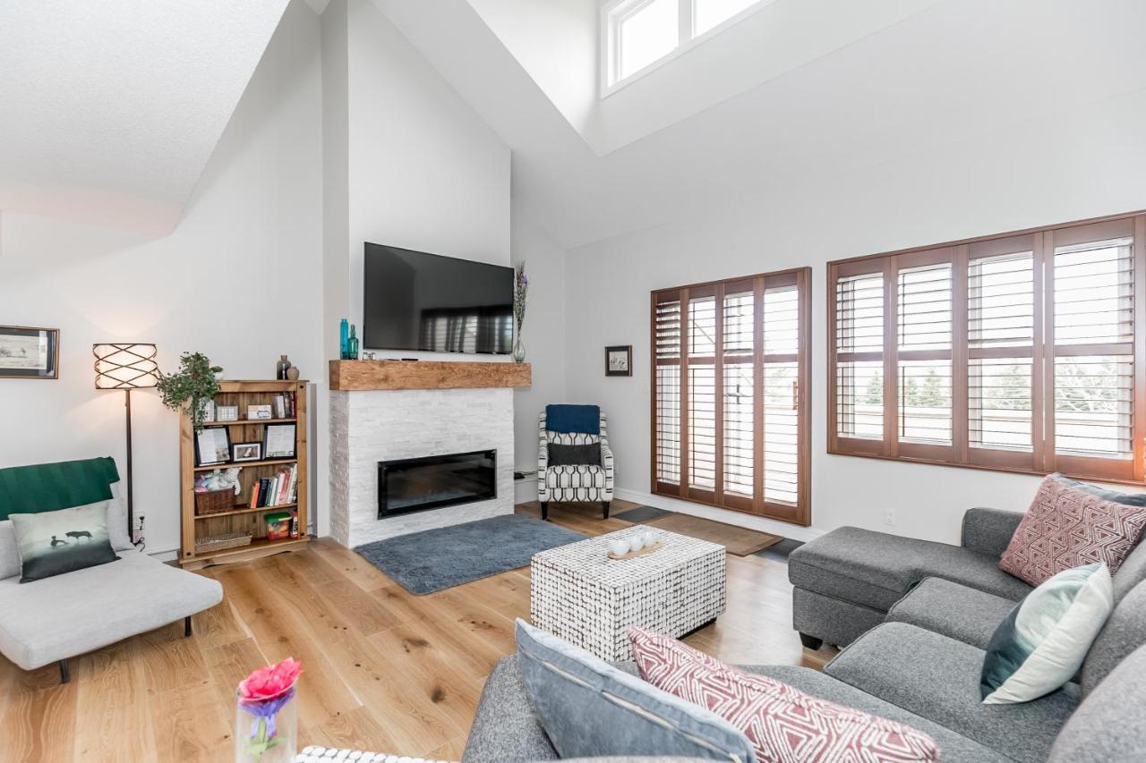 ההרים הכחולים Stunning Townhouse - 3 Bdrm Blue Mountain Village Sauna! מראה חיצוני תמונה