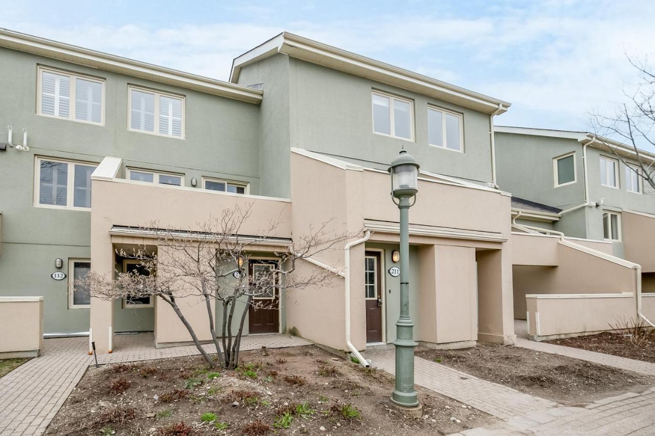 ההרים הכחולים Stunning Townhouse - 3 Bdrm Blue Mountain Village Sauna! מראה חיצוני תמונה