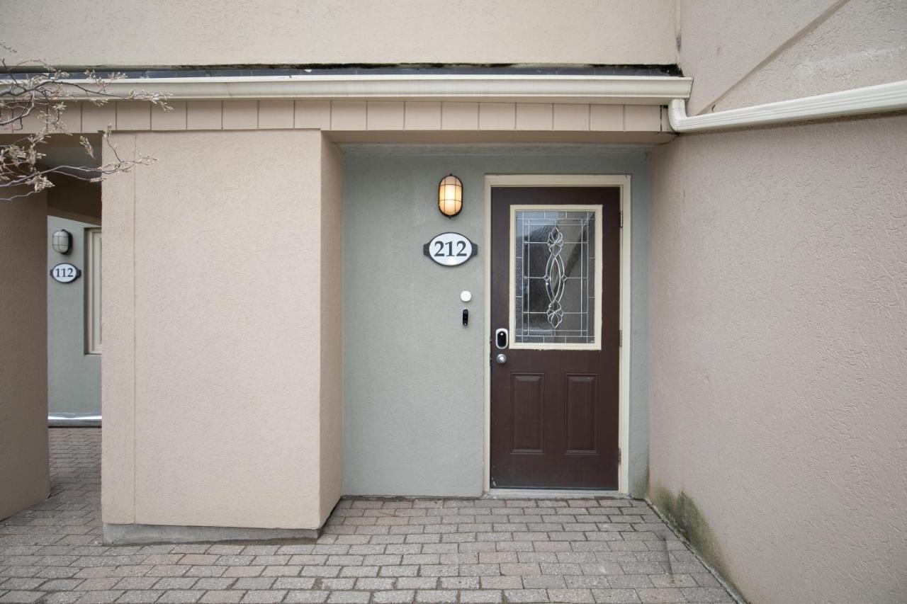 ההרים הכחולים Stunning Townhouse - 3 Bdrm Blue Mountain Village Sauna! מראה חיצוני תמונה